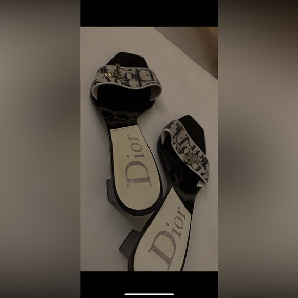 Vintage Dior kitten heels size 6, host pick - Picture 3 of 5